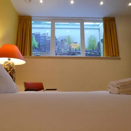 The Old Lady Гостевой дом Амстердам