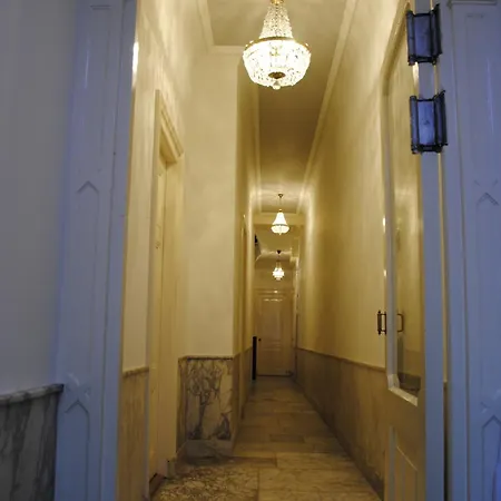 The Old Lady Амстердам