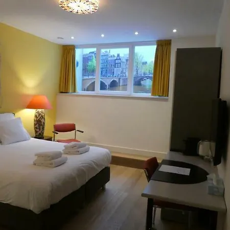 The Old Lady Гостевой дом Амстердам