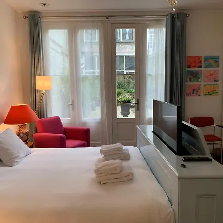 The Old Lady Guest house Amsterdam