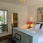 The Old Lady 4*